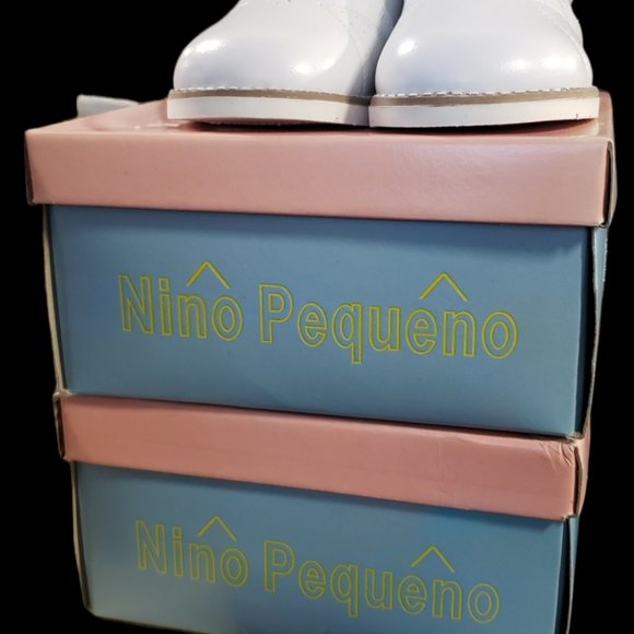 Girls White Shoes - Picture 7 of 7